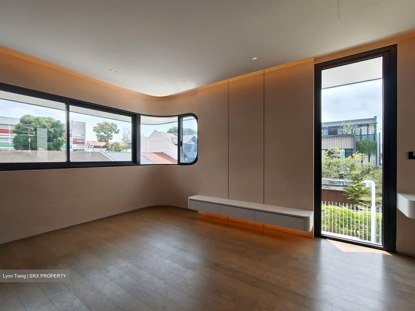 Opera Estate (D15), Terrace #610182651